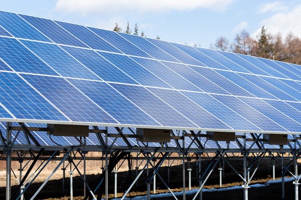 Panneaux solaires : le guide pour une consommation maîtrisée